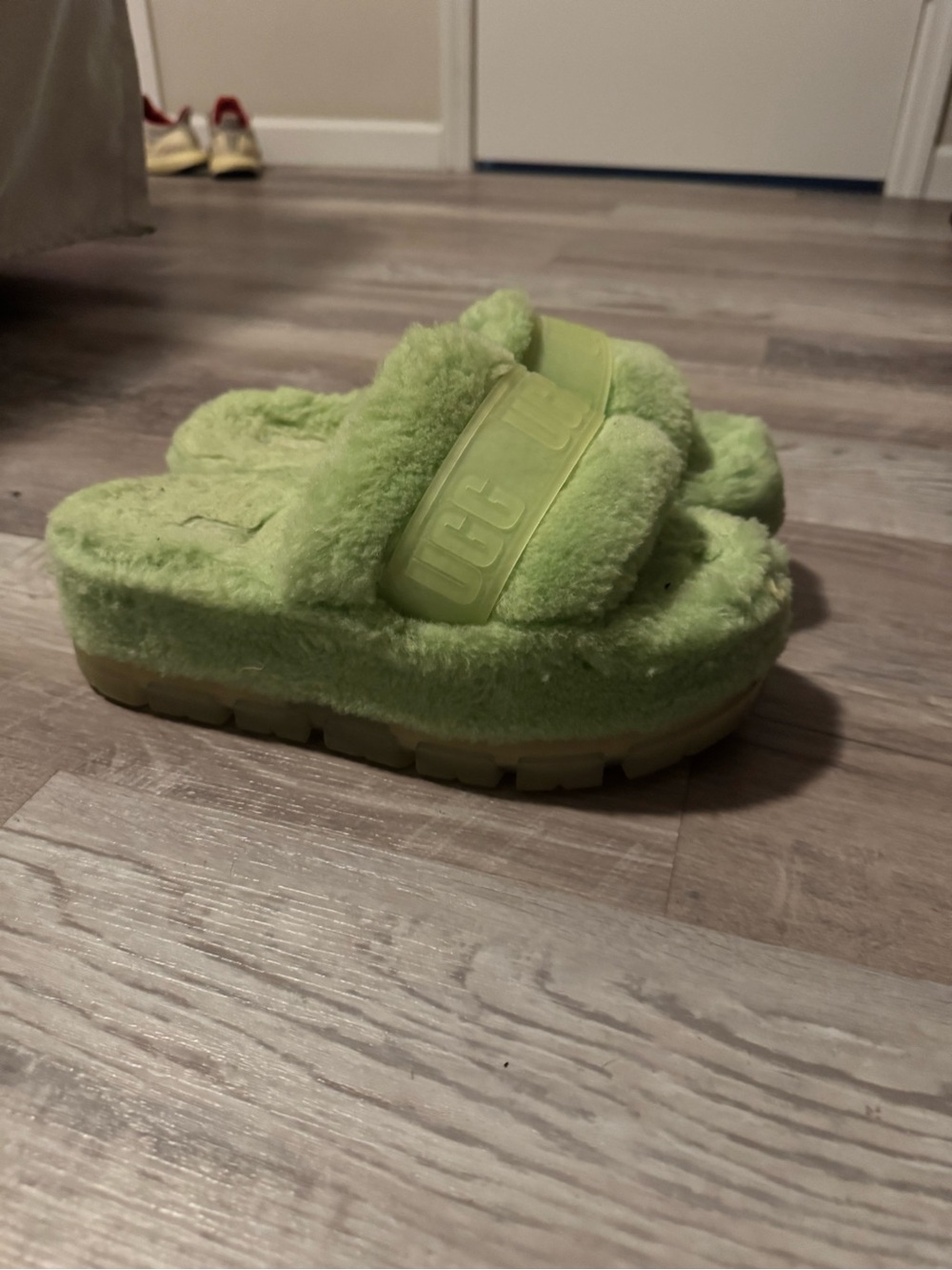 UGG Fluff Platform Slide in Lime Green Shearling